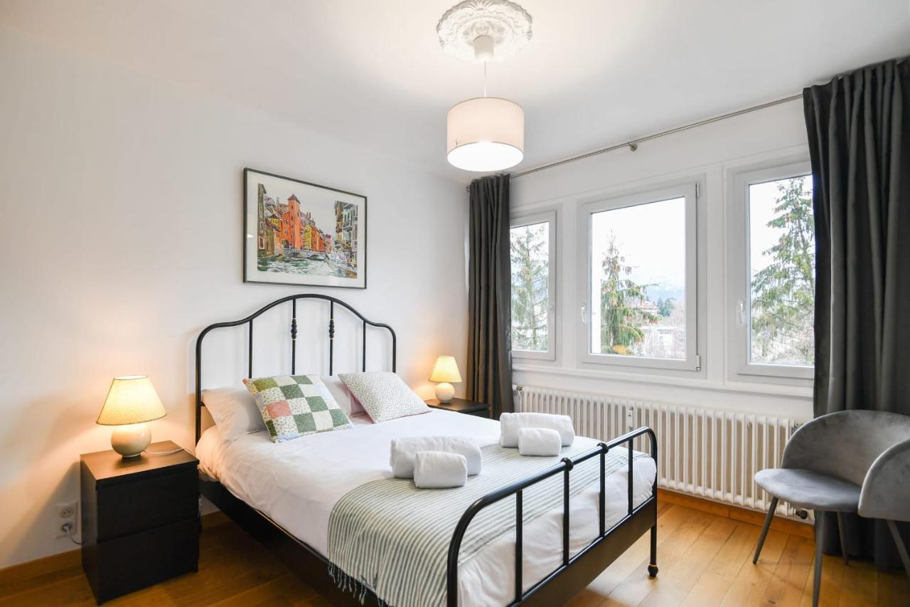 Nice Apartment With Balcony Very Close To The City Center Annecy Kültér fotó