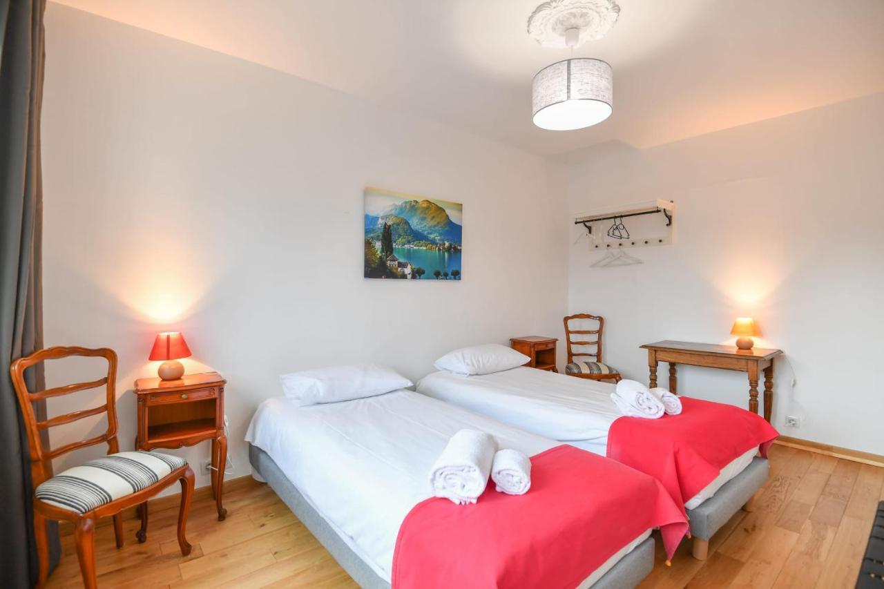 Nice Apartment With Balcony Very Close To The City Center Annecy Kültér fotó