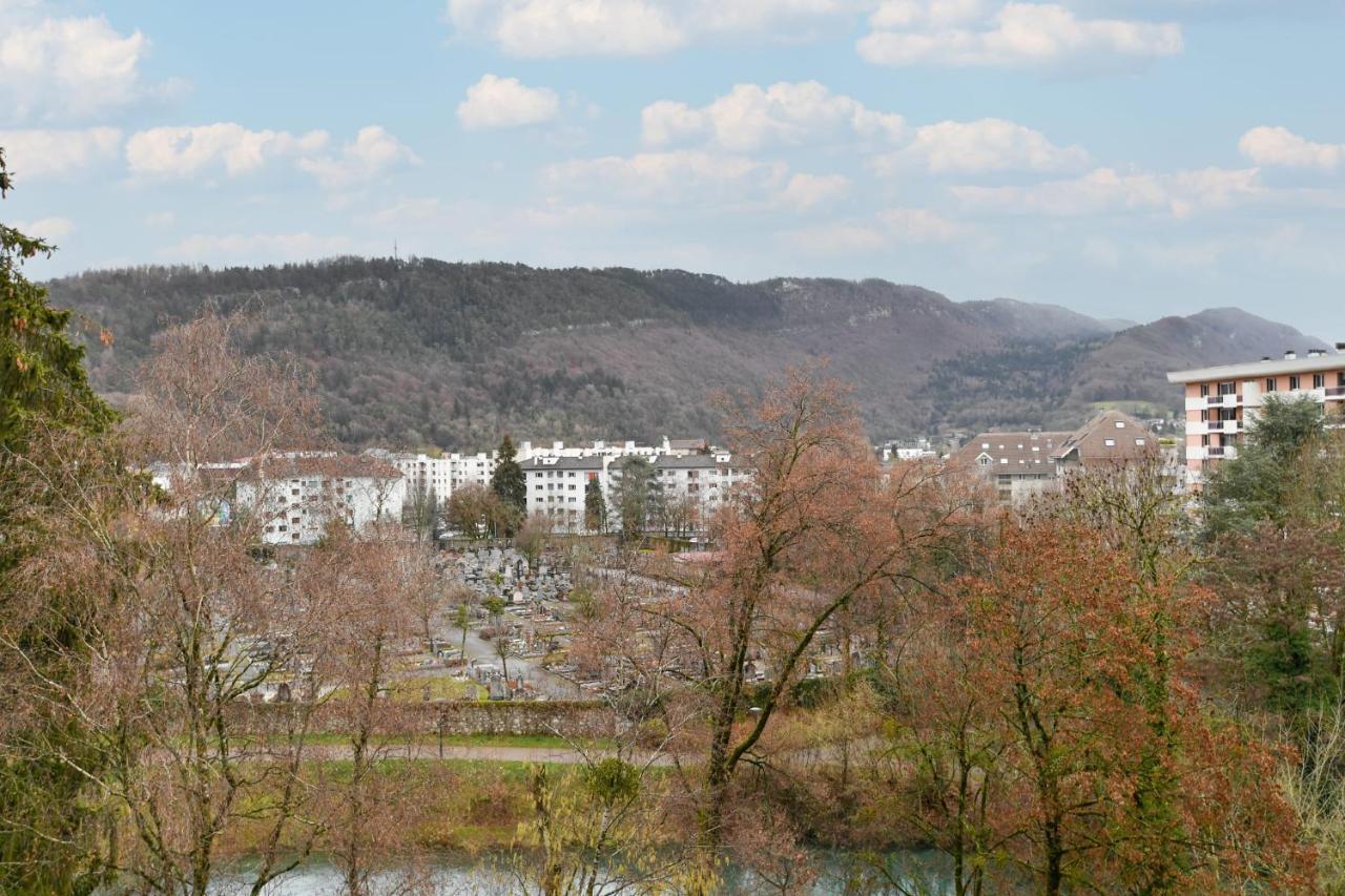 Nice Apartment With Balcony Very Close To The City Center Annecy Kültér fotó