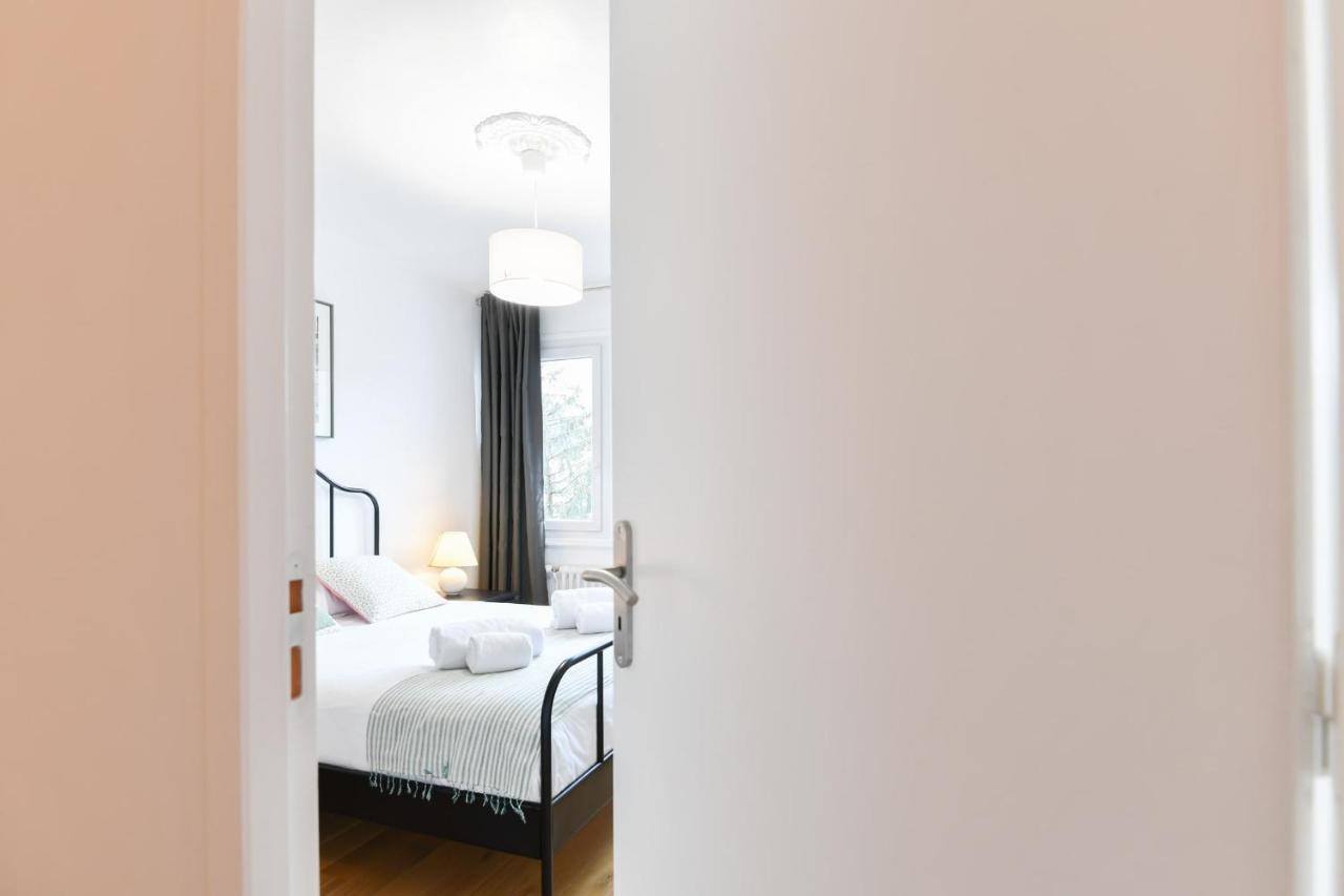 Nice Apartment With Balcony Very Close To The City Center Annecy Kültér fotó