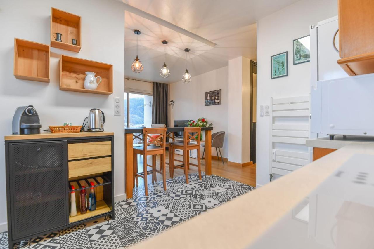 Nice Apartment With Balcony Very Close To The City Center Annecy Kültér fotó